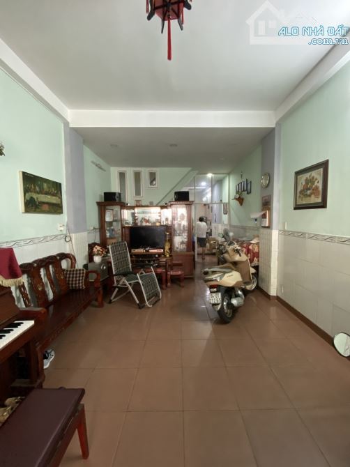 BÁN NHÀ HẼM 10M CÁCH MẠNG THÁNG 8,TÂN BÌNH. 4,2 X 15 . 4 TẦNG .GIÁ 15 CÒN 12,5 TỶ TL.