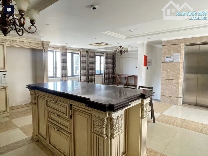 Chủ gấp bán giảm sâu 3 tỷ nhà Sư Vạn Hạnh , trung tâm Quận 10 , 8 tầng .