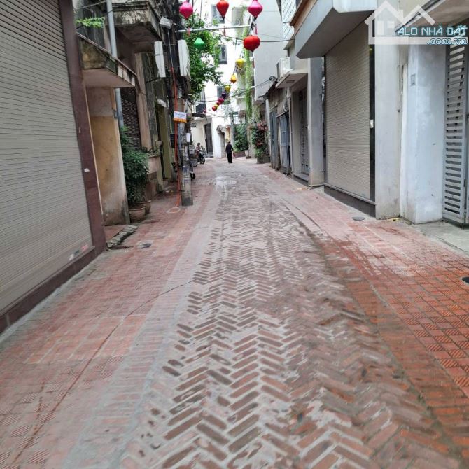 Bán nhà Đông Ngạc 50m2, mặt tiền rộng, sổ vuông đẹp giá 6,8 tỷ