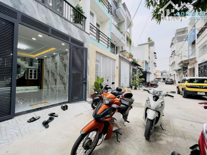 Phân lô ô tô tránh tại khu A38 Tư Đình - 65m 5tầng mt 5m - thang máy nhà mới giá tốt.