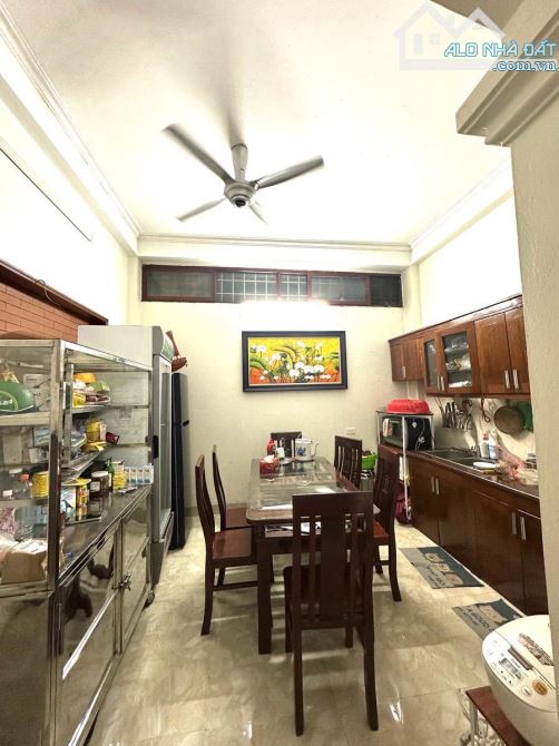BÁN NHÀ NGÕ 69 BÙI XƯƠNG TRẠCH 40m2 4 TẦNG MT 4m GIÁ 8.8 TỶ, NHÀ DÂN XÂY CÁCH PHỐ Ô TÔ 20m