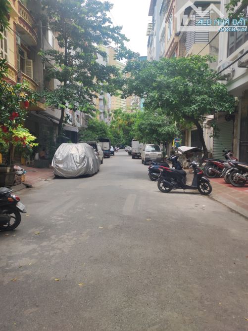 Cực hiếm! Nguyễn Văn Lộc, Mỗ Lao DT 50m2, mặt tiền rộng, ô tô tránh, vỉa hè, nhỉnh 14 tỷ