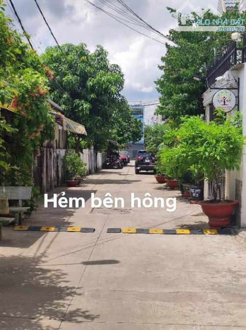 Nhà cấp 4 Mặt tiền TL17,phường TL,Q12,dt 99,6m2 (6,04mx16,5m) Đường 11m DÒNG TIỀN 11,5TR/T