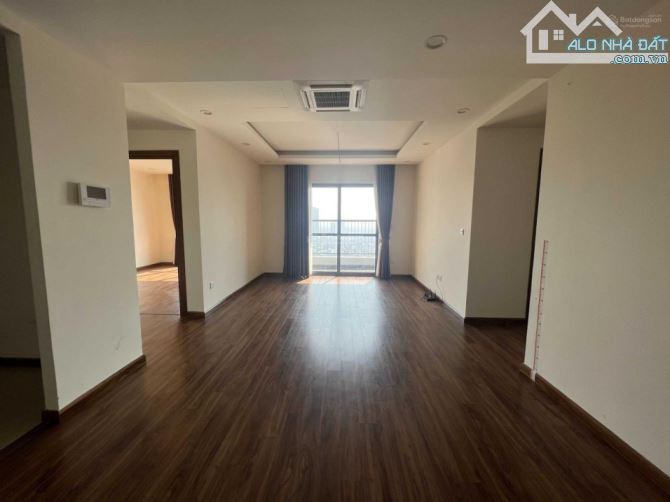 Cho thuê căn hộ Handi Resco Complex 31 Lê Văn Lương, 75m 2 ngủ đồ cơ bản 13 triệu/tháng