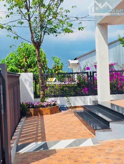 🏡Bán villa hẽm Mẫu Tâm , Gara xe ô tô ngủ trong nhà, Dt : 107m2, cách trung tâm chỉ 1km