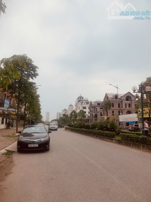 Rẻ 1 tỷ Bán nhanh LK Phú Lương 90m mt 7,2m đường 30m, hơn 20 tỷ