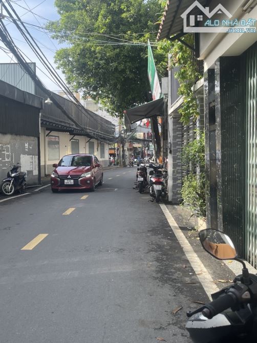 NHÀ HẺM Ô TÔ TRÁNH – NGUYỄN THỊ THẬP, QUẬN 7 –DT : 5 X 13 ( 4 TẦNG )   CHỈ 7 TỶ 6