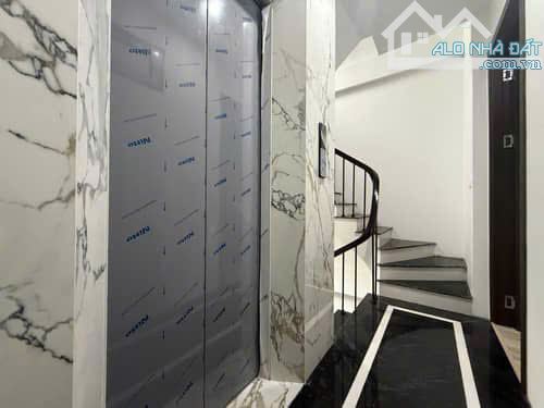 Bán Nhà Cổ Nhuế Bắc Từ Liêm Cạnh Resco CV Hoà Bình 69m 6Tầng thang máy 13.4tỷ