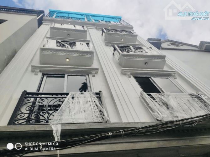 Bán Tòa CHDV Nguyễn Khánh Toàn, 65m² x 7 Tầng, 15 Phòng, Dòng Tiền 70 Triệu/Tháng, Đủ PCCC
