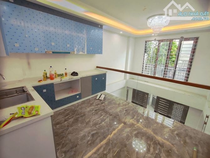 Cần Bán Gấp Căn Nhà Lô Góc Mới Xây Có Thang Máy Ở Vạn Phúc,HĐ.Gía 9.9Tỷ Có TL