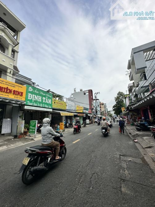 Bán nhà MTKD đường Nguyễn Súy ( gần Tân Hương ) 8x20m , 1 lầu st - Gía : 25 tỷ TL