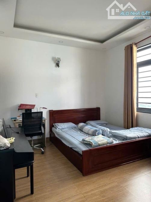 Bán nhà hẻm xe hơi, 440/...Thống Nhất, phường 16, Gò Vấp, 4 tầng, 4PN, 4WC, nhỉnh 6 tỷ
