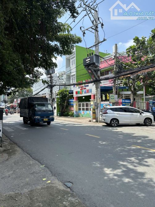 Mặt tiền Kinh Doanh Ao Đôi nhựa 12m gần bệnh việ Bình Tân 100m2,2Tầng Nhỉnh 8 tỷ