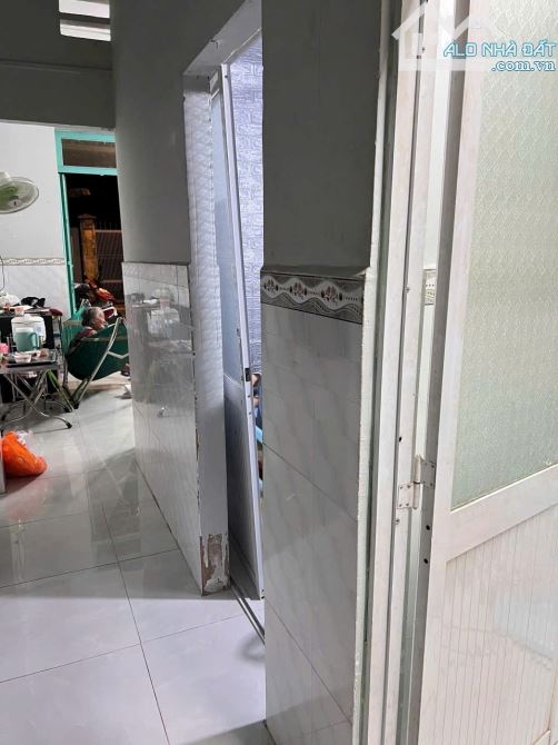MẶT TIỀN KP8 THỊ TRẤN HÓC MÔN GIÁ RẺ 3.25 TỶ  DIỆN TÍCH 57m2 ( 3.9 x 14 ) full thổ - 11