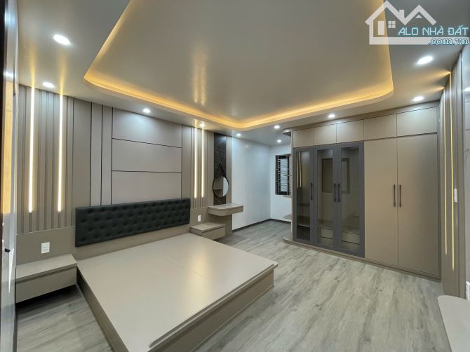 Nhà 4 tầng độc lập khu phân lô Ngô Gia Tự ngã 3 Văn Cao - 75m2 - Tây TT -8,5 tỷ thoả thuận - 11