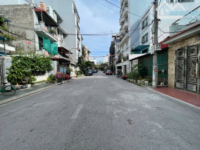 🌳Chủ chuyển nhà to hơn nên bán căn nhà 5 tầng khu 333 Văn Cao - 72m2 - Giá 7,6 tỷ - 1