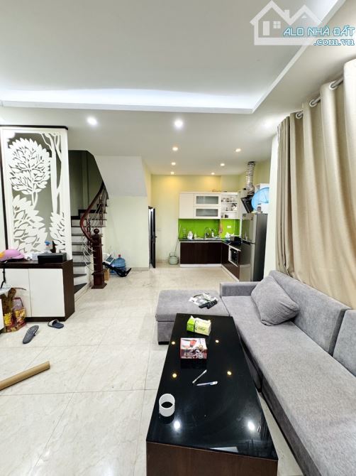 TRUNG TÂM LONG BIÊN - NGỌC THUỴ - KĐT KHAI SƠN - TRƯỜNG HỌC CÁC CẤP - 1