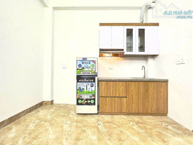 Bán tòa CHDV Hoàng Ngân, 80m2x7T, 16PKK, PCCC, 3 gác đỗ cửa, 50m ra phố ô tô tránh, DT 90t - 1