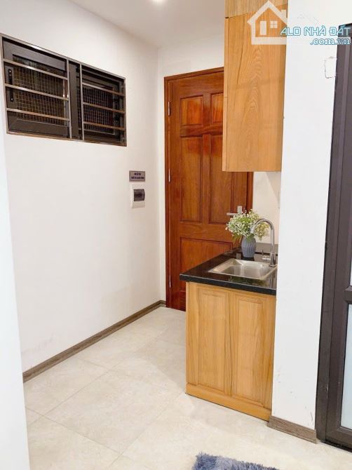 Tòa CHDV ngõ ô tô Vương Thừa Vũ, 84m2*7T, MT 8m, 21 phòng KK, đủ PCCC, dòng tiền 7%/NĂM - 1