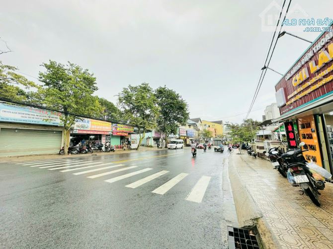 🏡 GIẢM THÊM 6 TỶ ĐẤT 2 MẶT TIỀN ĐƯỜNG CHÍNH PHAN CHU TRINH - KHU VỰC KINH DOANH SẦM UẤT Đ - 1