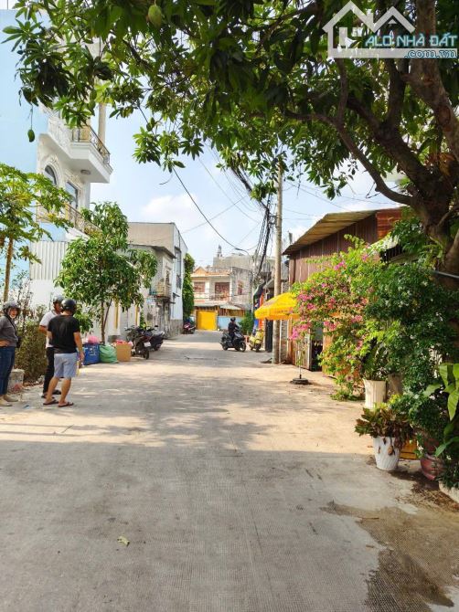 bán lô đất 90m2-gần chợ đầu mối - giá bán nhanh - 1 tỷ 453tr- gọi cho em xem đất - 1