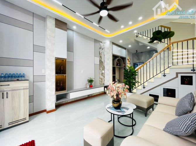 Bán nhà Đường Số 4 ,Phường 16, Gò Vấp, TPHCM, hẻm ô tô, diện tích 4 x 11,5,  5,75 Tỷ - 1