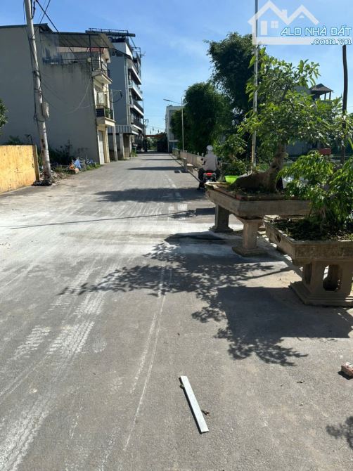 🥰CHÍNH CHỦ EM BÁN GẤP LÔ ĐẤT FULL THỔ CƯ 111m2 TẠI THÔN BẰNG - HỢP ĐỒNG - CHƯƠNG MỸ - HÀ - 1