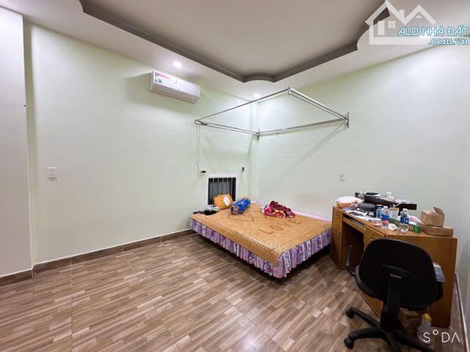 MẶT TIỀN GẦN NAM KHANG - 111m2 - 3 TẦNG - 9.5 TỈ - 1