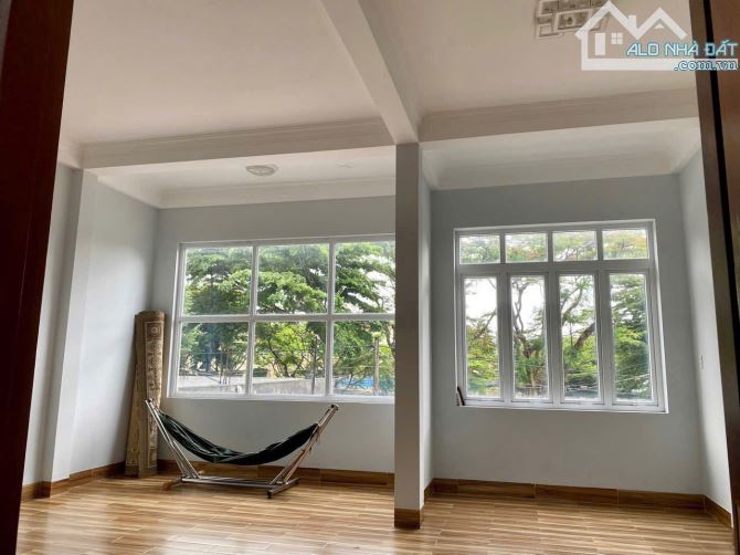 Bán nhà 429m2 mặt tiền đường Nguyễn Công Trứ p2 Tp Bảo Lộc - 1