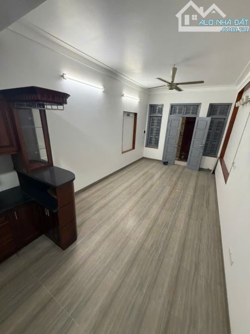 Bán nhà phố Minh Khai, đối diện Timecity - LÔ GÓC 3 MẶT THOÁNG - 37m2 x 5 Tầng, ở ngay - 1