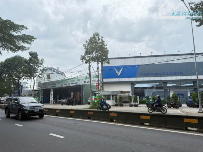 Nhà cấp 4 Mặt tiền đường LÊ THỊ RIÊNG phường TA  Q12, dt 292m2 Đường 30m DÒNG TIỀN 35TR/TH - 1