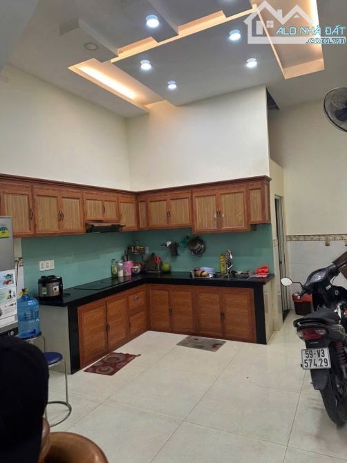 BÁN NHÀ HẺM 8M, GẦN BỜ KÈ THAM LƯƠNG – KHU ĐỒNG BỘ TOÀN NHÀ CAO TẦNG – GIÁ CHỈ 7 TỶ X - 1