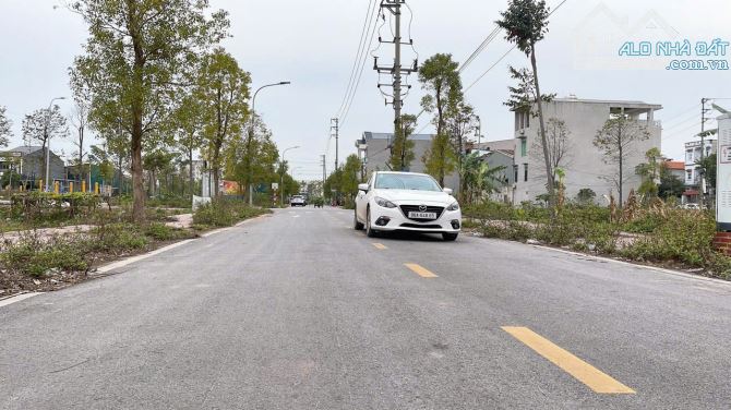 Bán rẻ đất khu đồng cửa quán Thanh trù, Vĩnh Yên. View vườn hoa - 1
