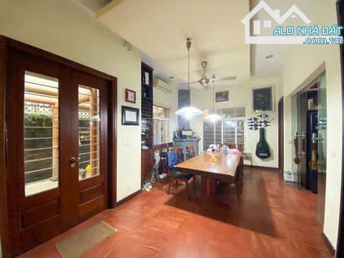 Bán Biệt thự Mỹ Đình 2, DT 200m x 4 tầng. Hoàn thiện. Giá 44,5 tỷ. - 1