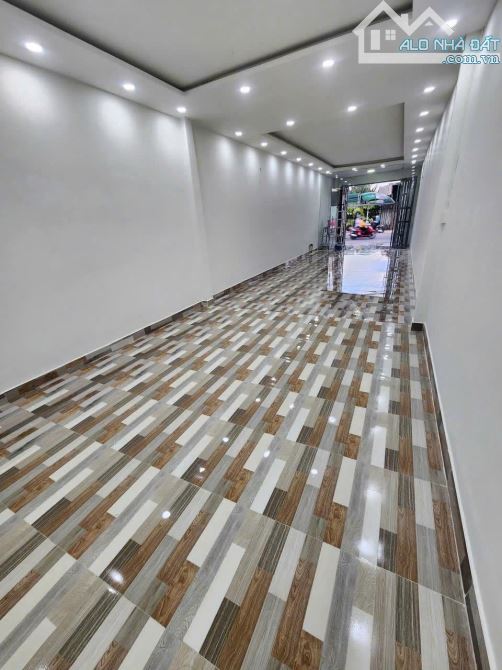 BÁN NHÀ MẶT TIỀN QUỐC LỘ 50, PHONG PHÚ BÌNH CHÁNH. KHU ĐÔNG ĐÚC - 4.07M X 42.99M - 9,6 TỶ - 1