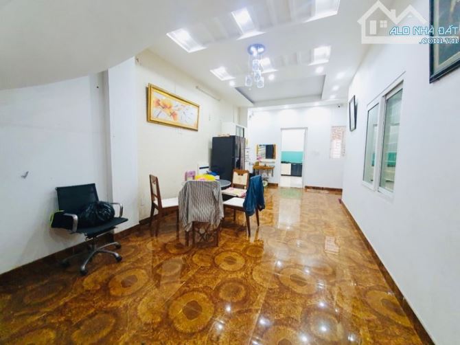 BÁN NHÀ MT KINH DOANH, GẦN NGÃ 4 BẢY HIỀN - TÂN BÌNH - DT ( 7x25 ) 4Tầng 26Tỷ - 1