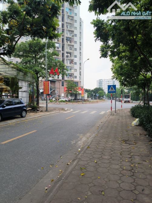 BÁN ĐẤT MẶT PHỐ GIANG BIÊN LONG BIÊN 110M2 - 6MT Ô TÔ TRÁNH GIÁ 22.5 TỶ - 1