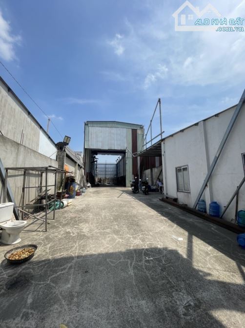BÁN XƯỞNG MẶT TIỀN NGUYỄN VĂN BỨA HÓC MÔN- 565M2- DÒNG TIỀN TỐT - CHỈ 22 TỶ. - 1