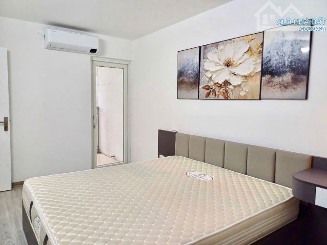 BÁN NHÀ  LÔ GÓC 3 THOÁNG – NGÃ TƯ SỞ, THANH XUÂN – GẦN HỒ, MẶT TIỀN RỘNG - 1