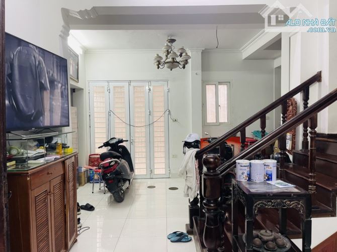 Ngõ 198 Xã Đàn Đống Đa Hà Nội - 40m2 - 4 tầng - MT: 4m - 1