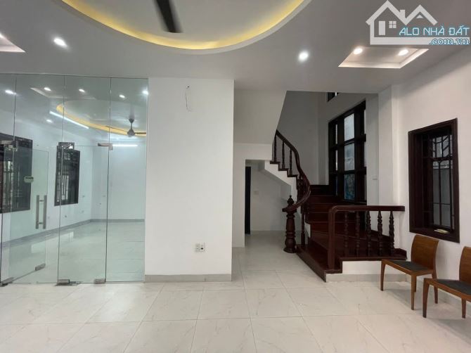 BIỆT THỰ LÔ GÓC SIÊU ĐẸP KINH DOANH ĐỈNH NGUYỄN VĂN LỘC MỖ LAO HÀ ĐÔNG 170m 33 TỶ - 1