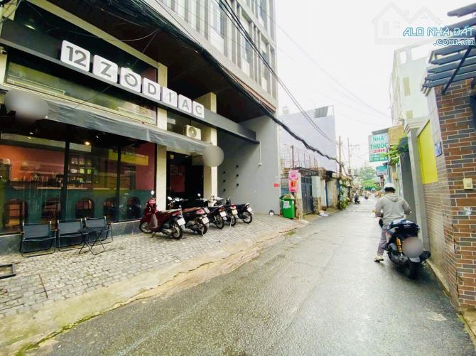 CHDV 7 TẦNG DÒNG TIỀN CAO CẤP 200Tr/THÁNG - 265m2 (11x24m) NGAY ĐH VĂN LANG - 1