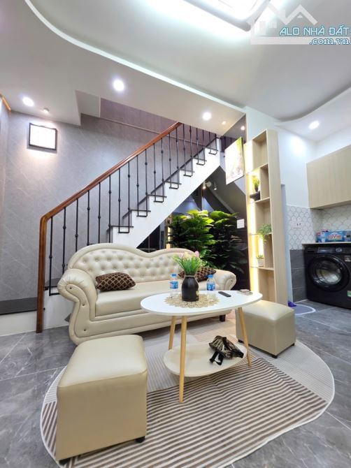 Bán nhà Phan Văn Trị P11 Bình Thạnh - Tặng nội thất cao cấp - sổ vuông vức - 1