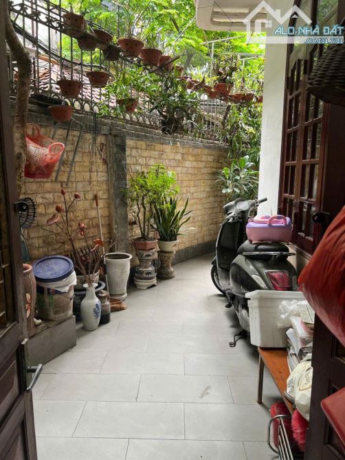 Bán đất tặng nhà, lô góc, mặt tiền rộng, nở hậu tại Võ Thị Sáu, 22,6 tỷ, 102m2, giá tốt - 12