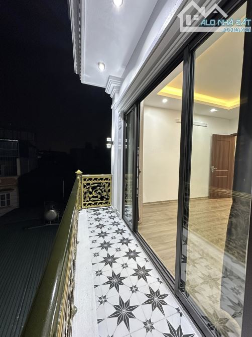 Tôi chính chủ cần bán nhà mới xây 5 tầng, 61m, ở sướng, kinh doanh đỉnh cao, Thịnh Liệt, H - 12