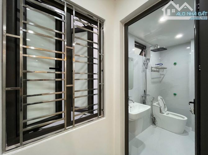 Nhà 4 tầng độc lập khu phân lô Ngô Gia Tự ngã 3 Văn Cao - 75m2 - Tây TT -8,5 tỷ thoả thuận - 12