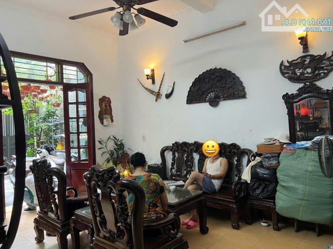 Bán đất tặng nhà, lô góc, mặt tiền rộng, nở hậu tại Võ Thị Sáu, 22,6 tỷ, 102m2, giá tốt - 13