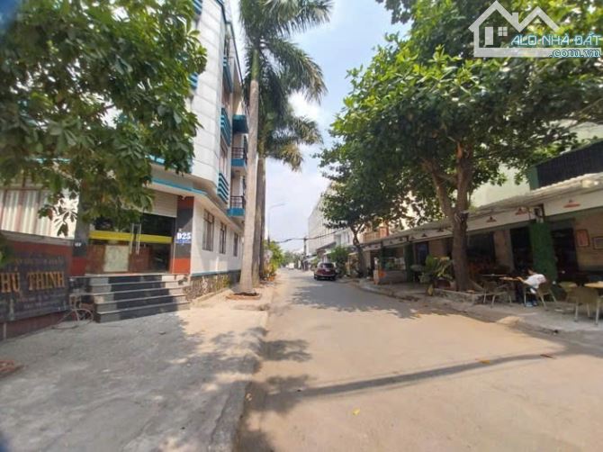 Nhà 4 tầng Mặt tiền đường LÊ THỊ RIÊNG, phường THỚI AN, Q12, dt 77,3m2 (5mx17m), Đường 30m - 13