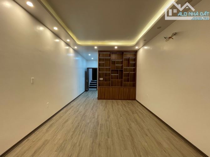 Nhà 4 tầng độc lập khu phân lô Ngô Gia Tự ngã 3 Văn Cao - 75m2 - Tây TT -8,5 tỷ thoả thuận - 13
