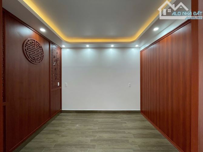 Nhà 4 tầng độc lập khu phân lô Ngô Gia Tự ngã 3 Văn Cao - 75m2 - Tây TT -8,5 tỷ thoả thuận - 17